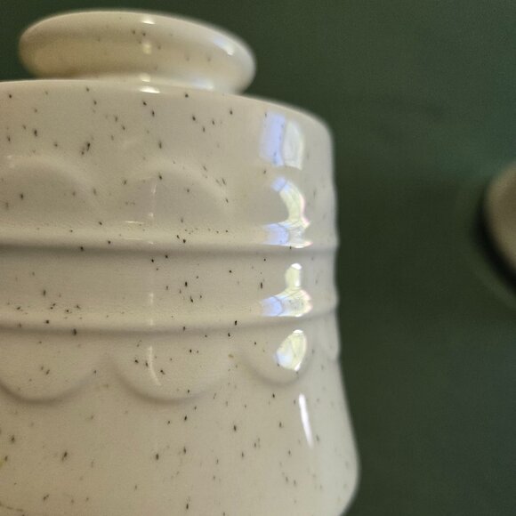 Homer Laughlin Sugar Bowl with Lid & Cream Pitcher - Picture 5 of 11